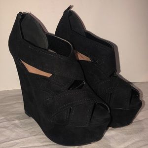 Black Maylee wedges